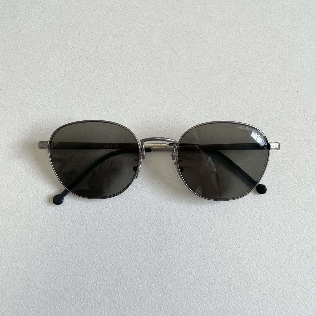 Cutler and Gross Gunmetal Silver Round Lens Sunglasses Size ONE SIZE - 17 Thumbnail