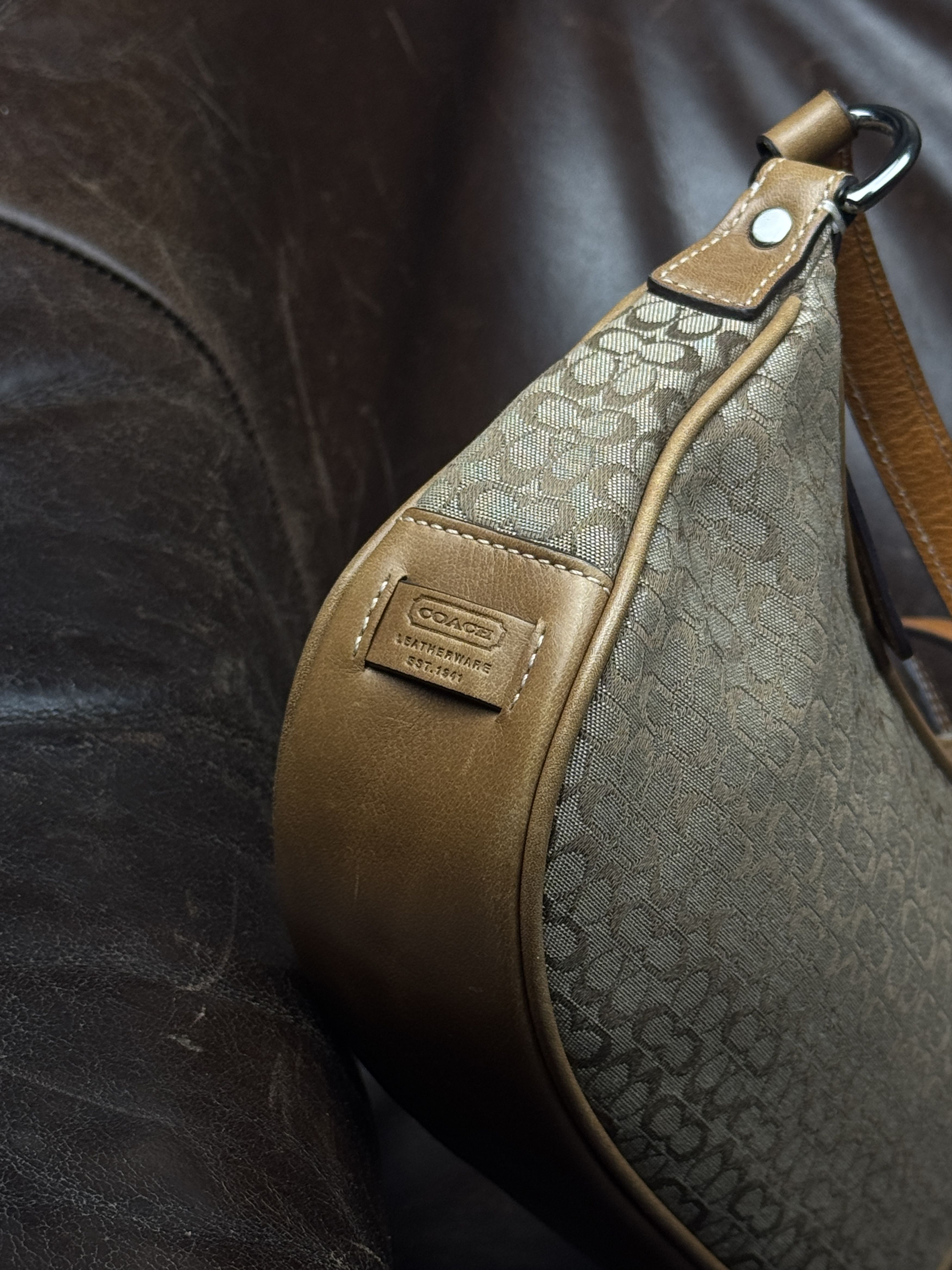 Coach Beautiful Vintage Coach Sufflette Hobo Signature Bag Size ONE SIZE - 3 Thumbnail