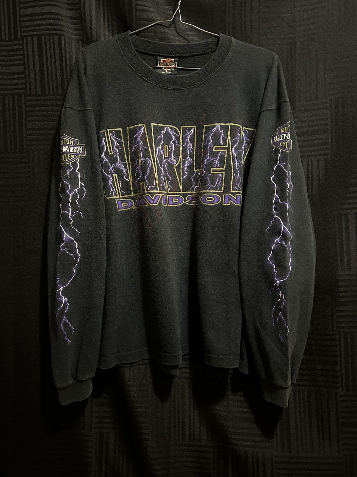 Harley Davidson VTG 90s Harley Davidson Purple Lighting LongSleeve Size L Size US L / EU 52-54 / 3 - 1 Thumbnail