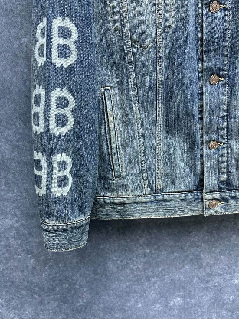 Balenciaga Balenciaga Double b printed unicorn arm denim jacket Size US XS / EU 42 / 0 - 7 Thumbnail
