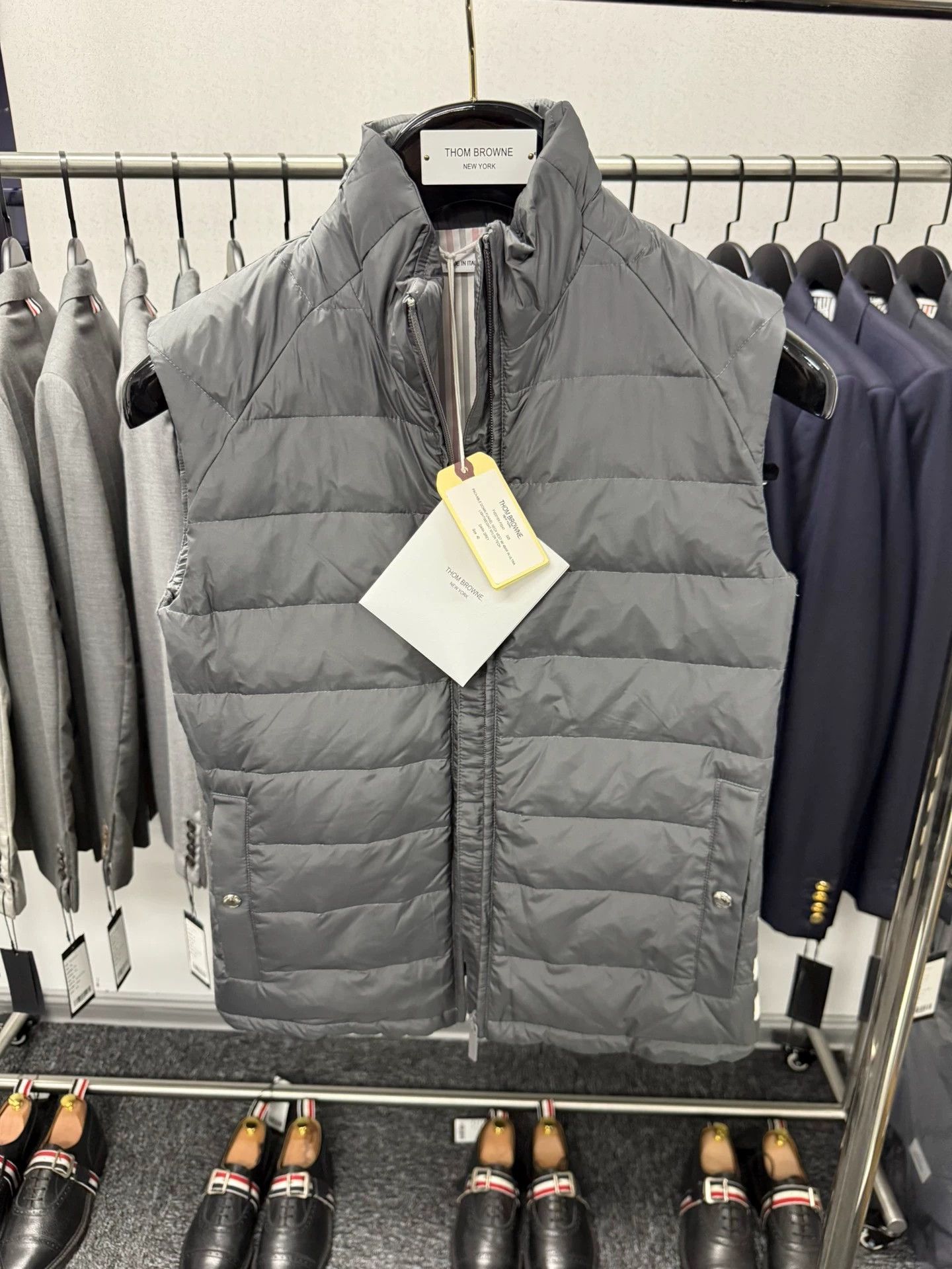 Thom Browne Thom Browne Women's Classic Mid Gray Down Vest Size40 Size S / US 4 / IT 40 - 1 Thumbnail