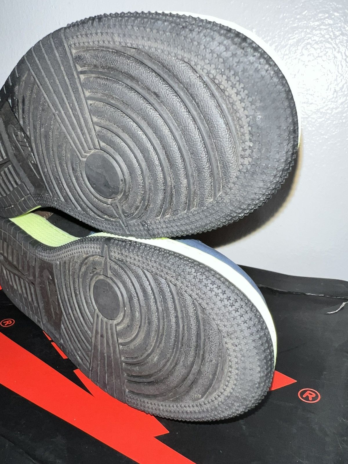 Jordan Brand Air jordan 1 Bio Hack Tokyo Size US 6.5 / EU 39-40 - 14 Thumbnail