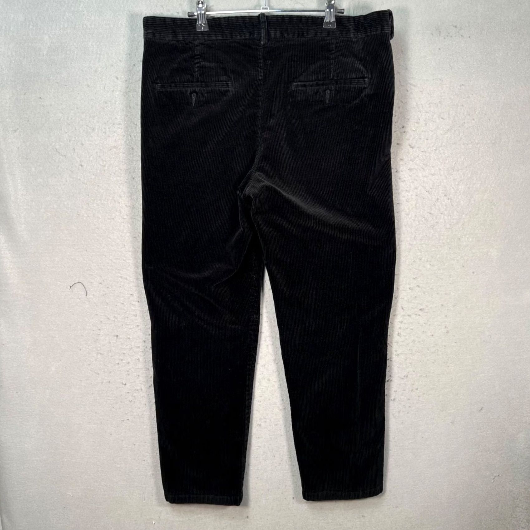 H&M H&M Mens Size 36 Regular Fit Black Corduroy Pleated Pants Shirt? Size US 36 / EU 52 - 2 Thumbnail
