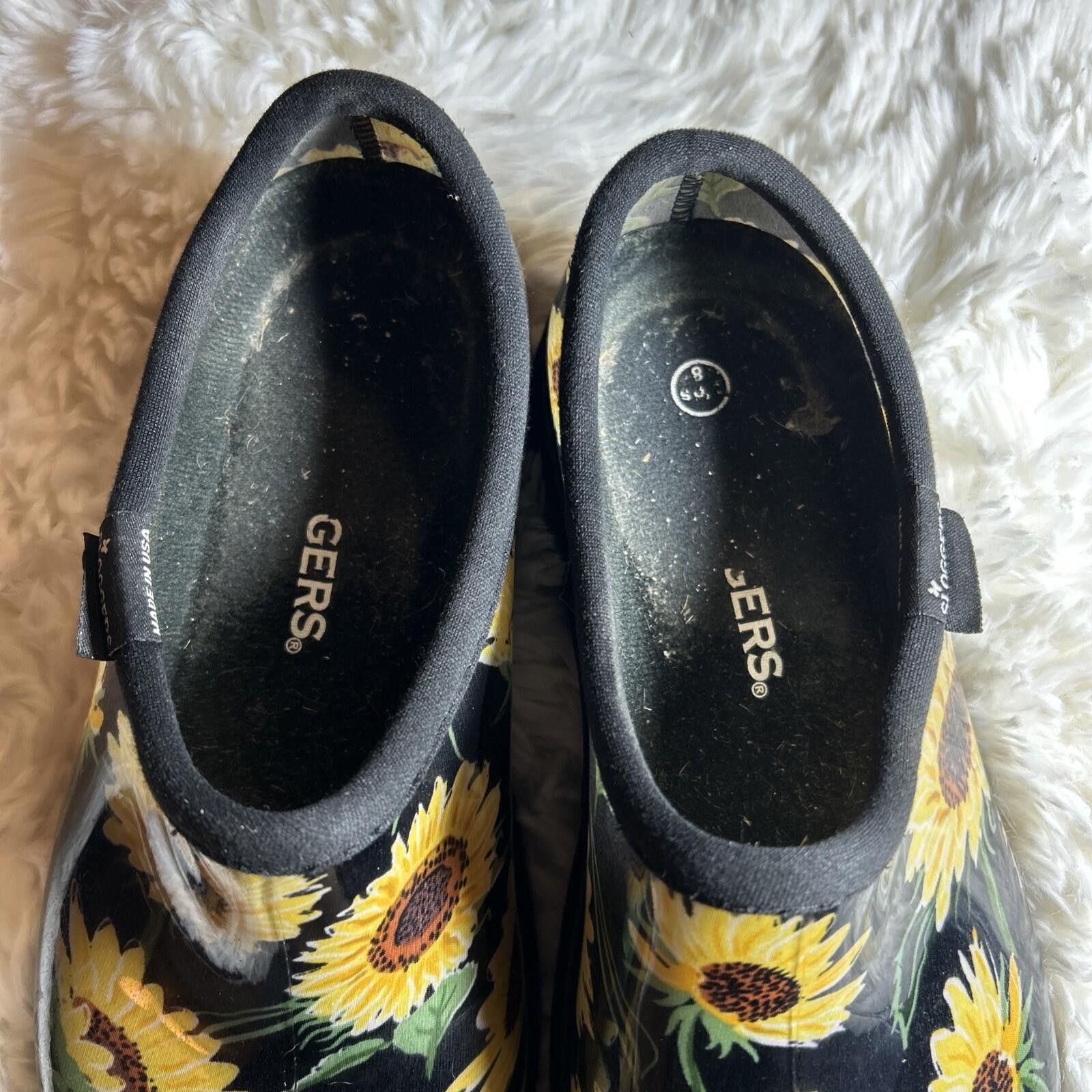 Louisville Slugger SLOGGERS Women’s Size 8 Waterproof Black Sunflowers Made USA Size ONE SIZE - 9 Thumbnail