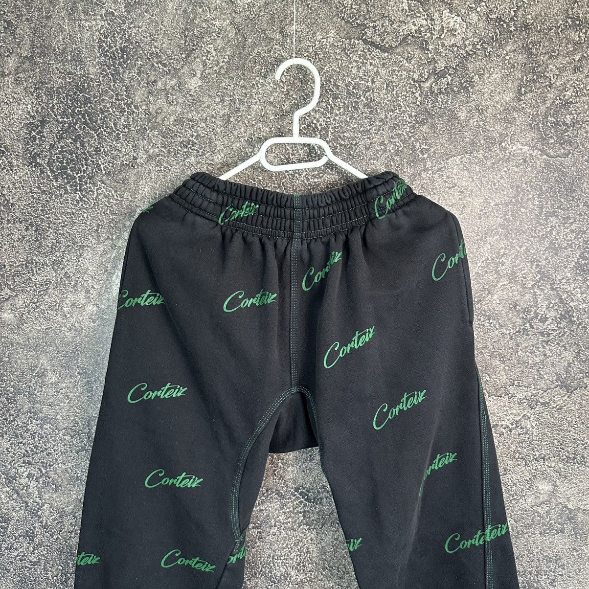 Corteiz Vintage Corteiz Monogram Sweatpants Size US 30 / EU 46 - 2 Thumbnail