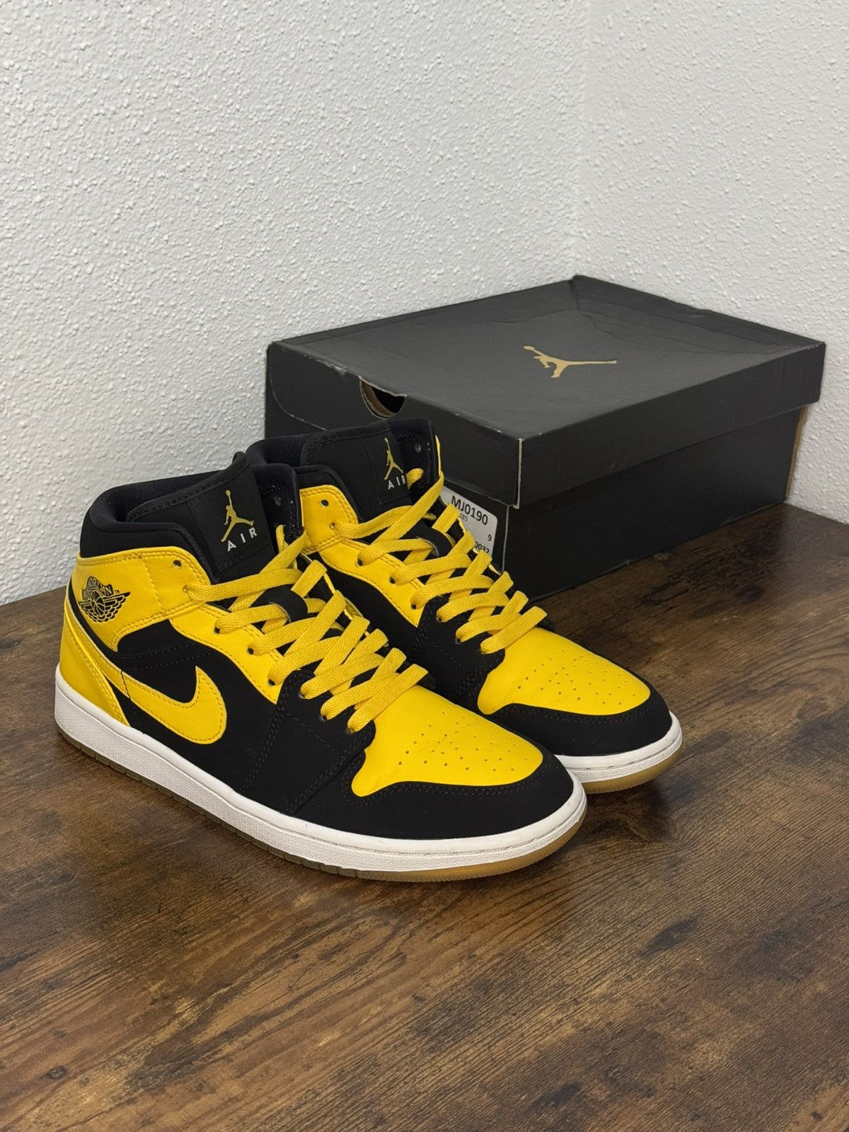 Jordan 1 new love 2017 online