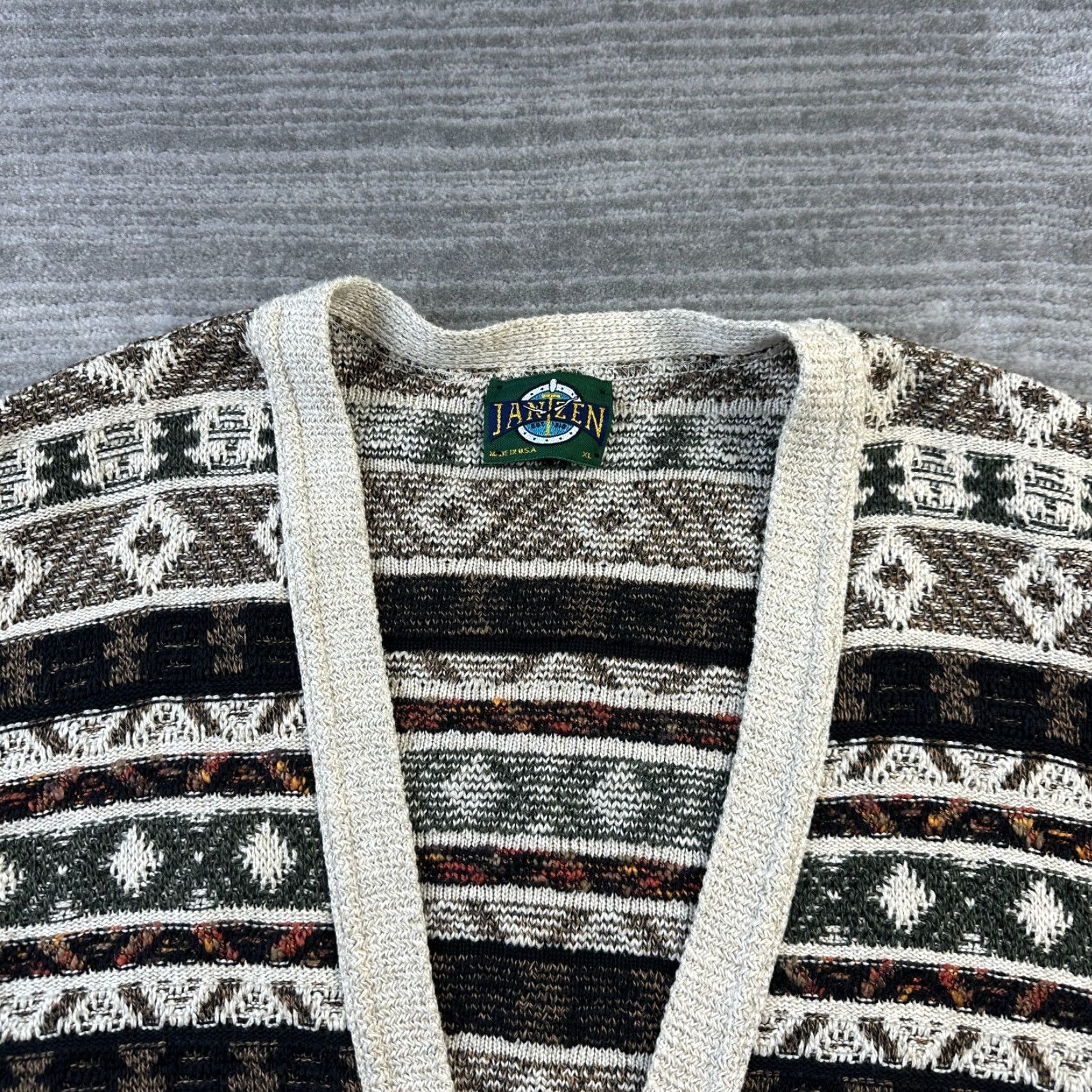 Jantzen VINTAGE Jantzen Sweater Mens XL Beige Cardigan Button Up United States Made Size US XL / EU 56 / 4 - 5 Thumbnail