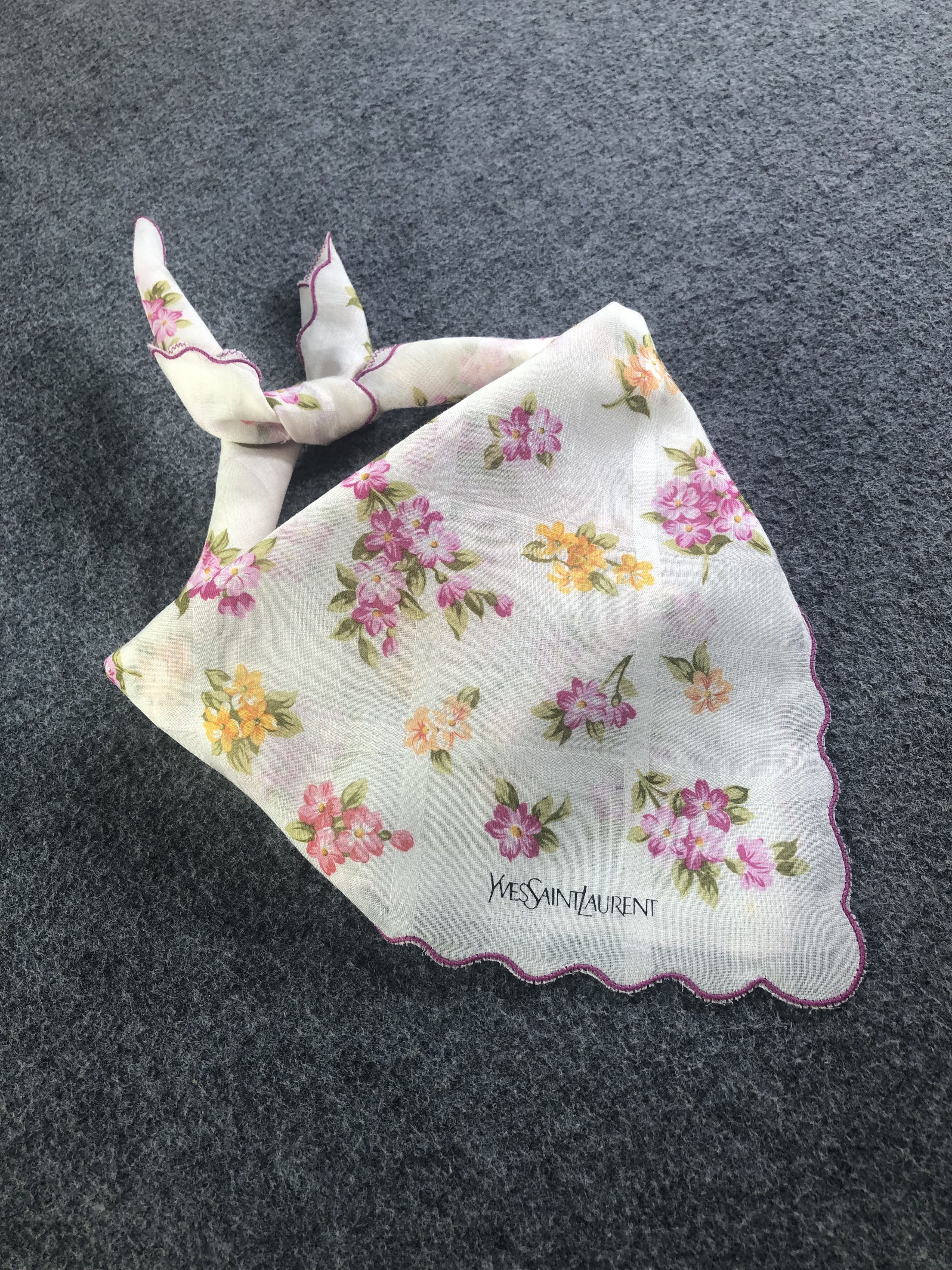 Yves Saint Laurent Yves Saint Laurent Handkerchief / Bandana / Neckerchief Size ONE SIZE - 2 Thumbnail
