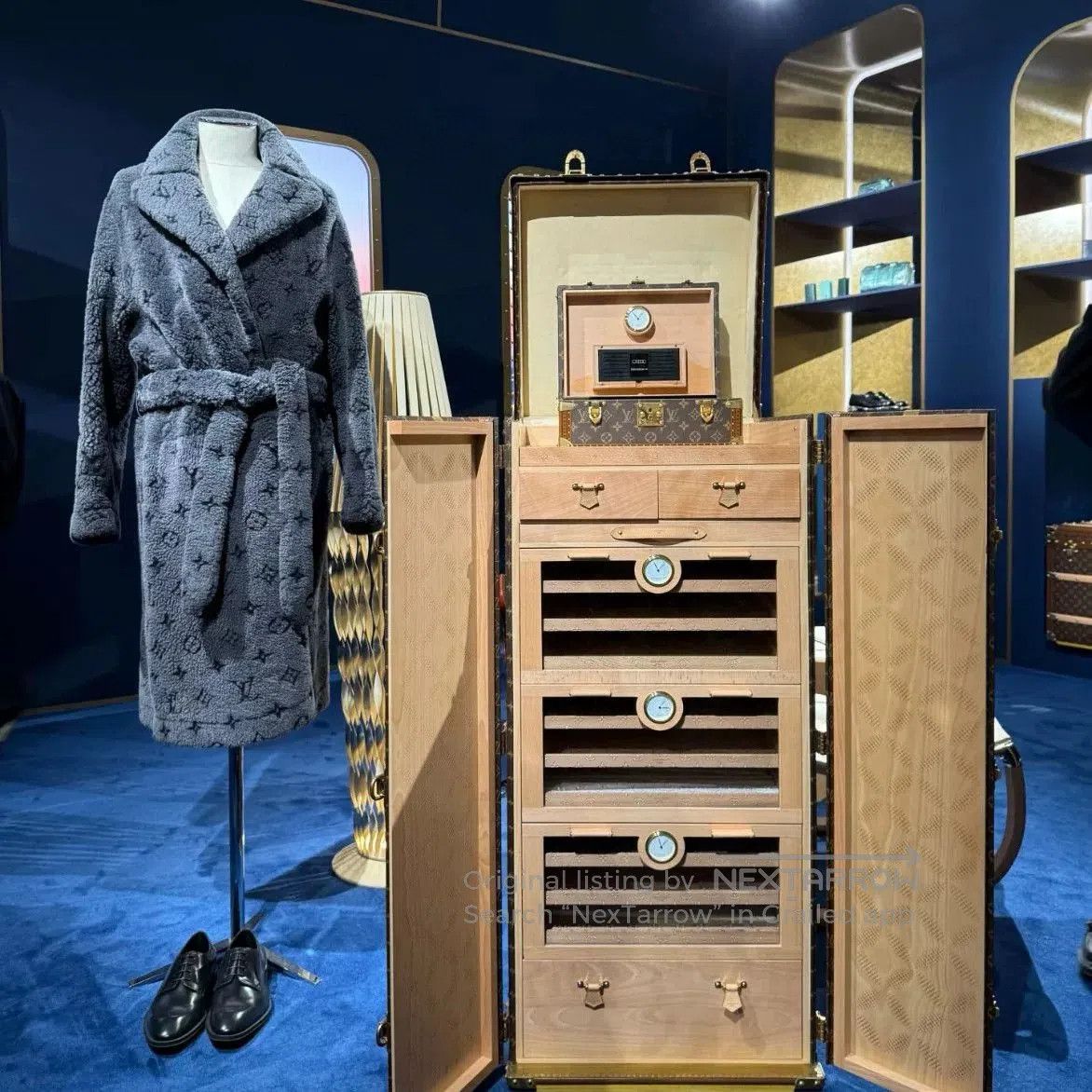 Louis Vuitton Louis Vuitton Embossed Monogram Fur Coat. Size US M / EU 48-50 / 2 - 2 Thumbnail
