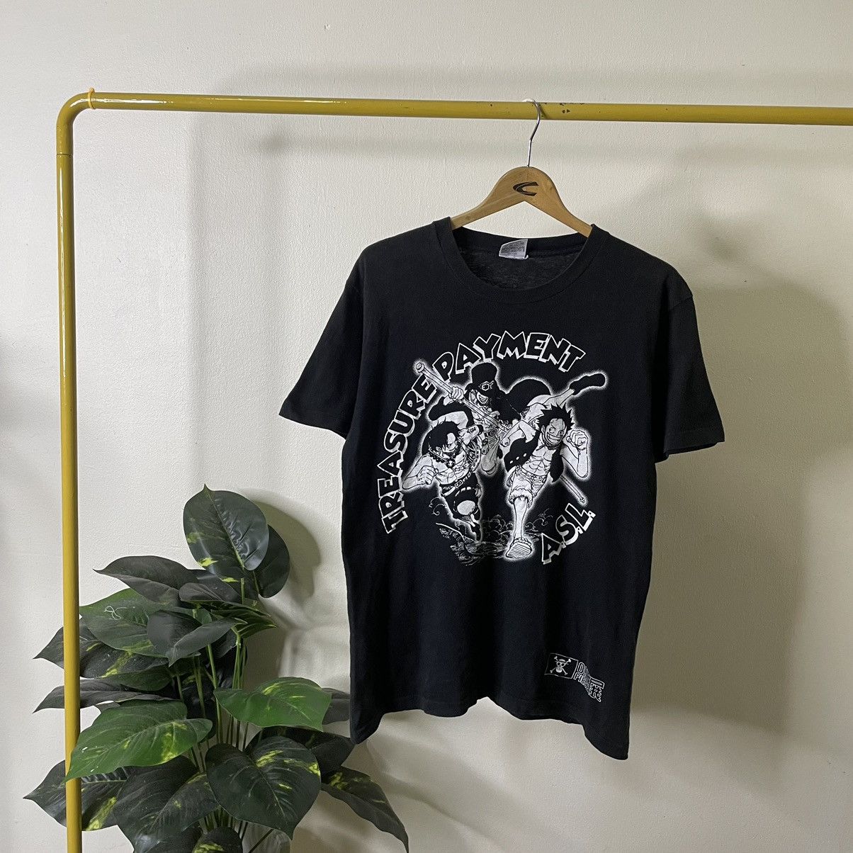 Anime × One Piece × Vintage Vintage 2000s One Piece Treasure Payment Anime Tee Size US M / EU 48-50 / 2 - 1 Thumbnail