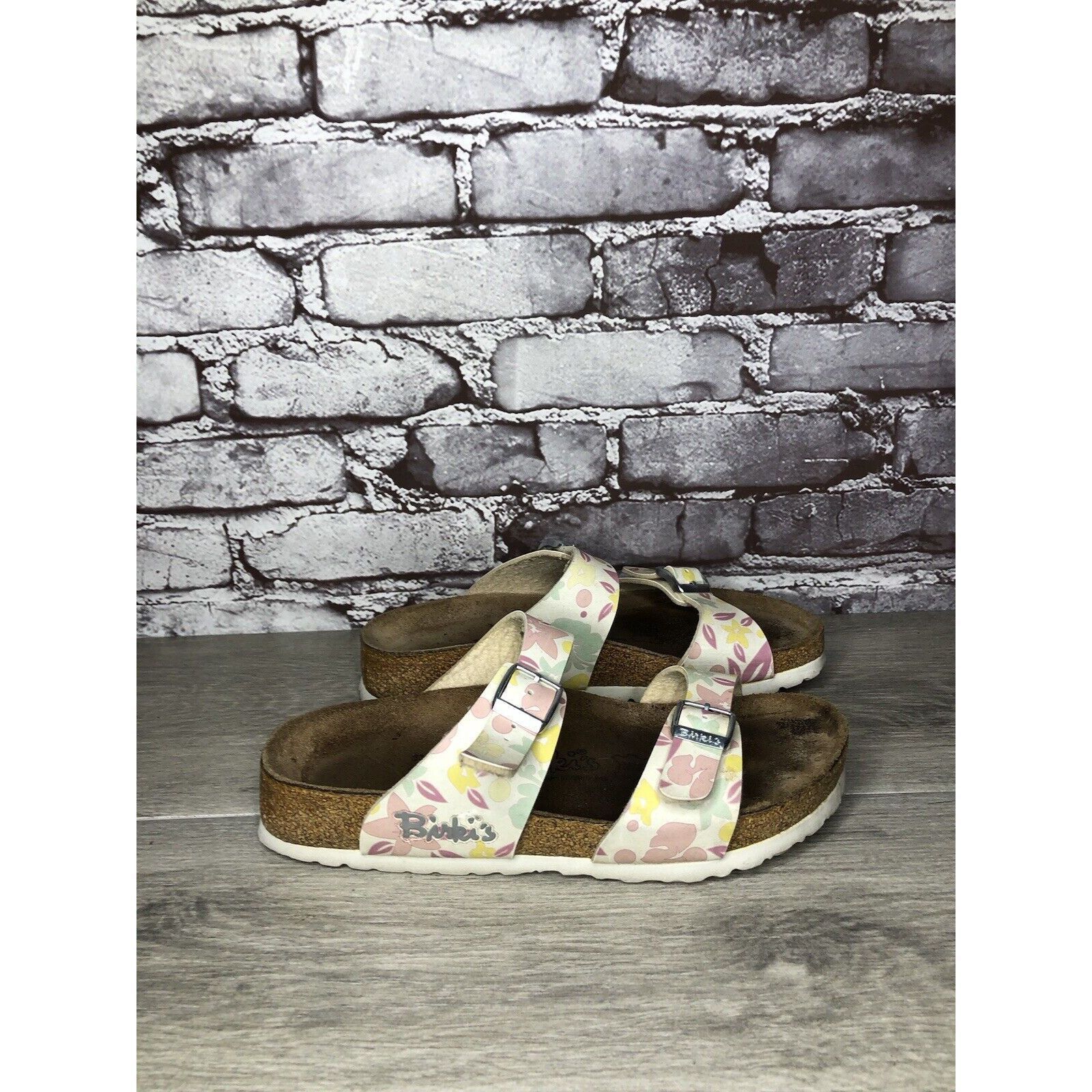 Birkenstock Birki's Birkenstock Pink Leather Floral Slides Sandals Women Size US 6.5 / IT 36.5 - 19 Thumbnail