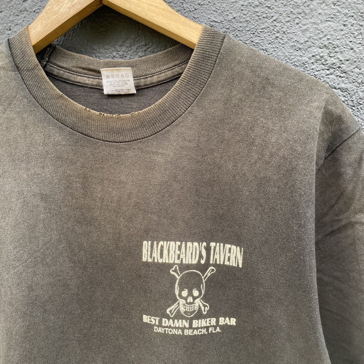 Harley Davidson Thrashed Faded Vintage 90s Blackbeard Tavern ERD GRUNGE TEE Size US M / EU 48-50 / 2 - 6 Thumbnail
