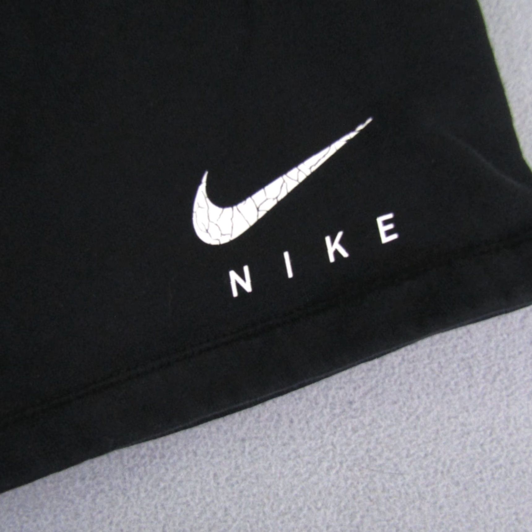 Nike Nike Shorts Womens Small Black Pink Camo French Terry Sweats Joggers Athletic Size 28" / US 6 / IT 42 - 6 Thumbnail