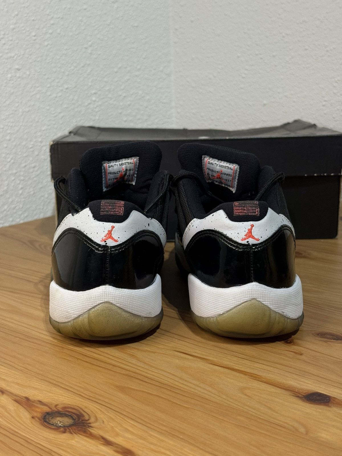Jordan Brand × Nike Jordan 11 Retro Low Infrared 23 size 5.5Y women’s 7.5 Size US 7.5 / IT 37.5 - 3 Thumbnail