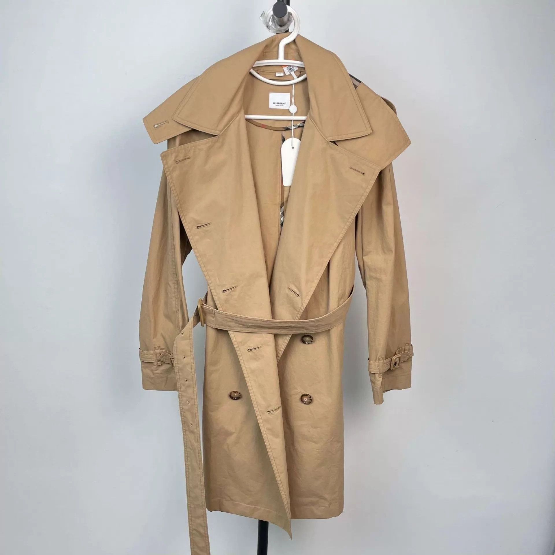 Burberry Burberry 95 New Khaki Long Trench Coat 175 Size XS / US 0-2 / IT 36-38 - 1 Thumbnail