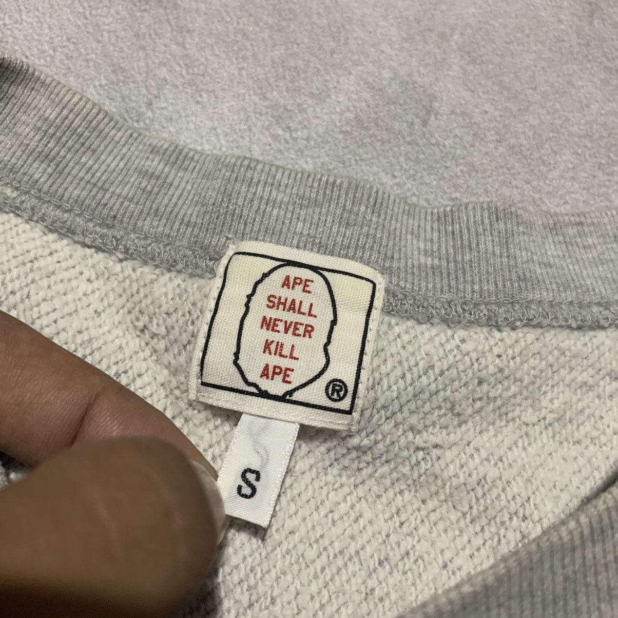 Bape Vintage A Bathing Ape BAPE Reverse Weave Crewneck Sweatshirt Size US S / EU 44-46 / 1 - 4 Thumbnail