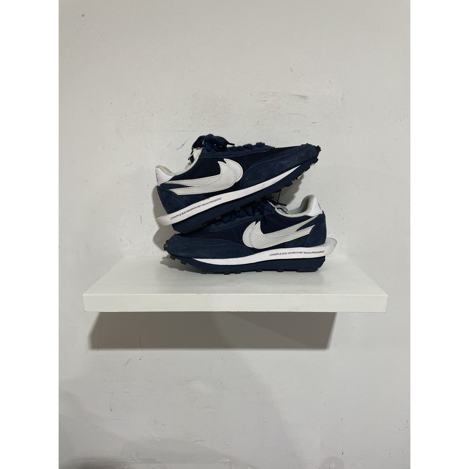 Nike NIKE LD WAFFLE SACAI FRAGMENT LUE VOID SIZE 6 PREOWNED Size US 6 / EU 39 - 3 Thumbnail