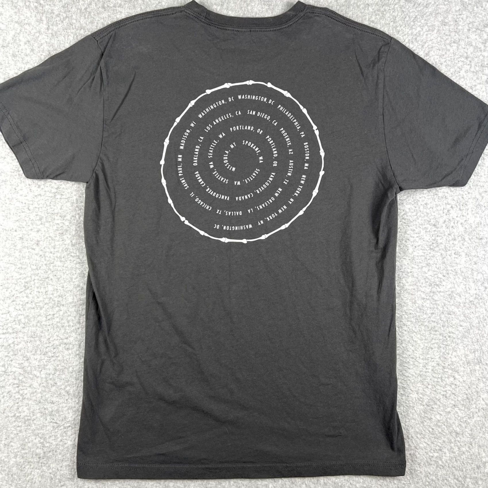 Next Level VINTAGE Modest Mouse Lonesome Crowded West 2022 Concert Tour Shirt Medium Mens Grey Size US M / EU 48-50 / 2 - 2 Thumbnail