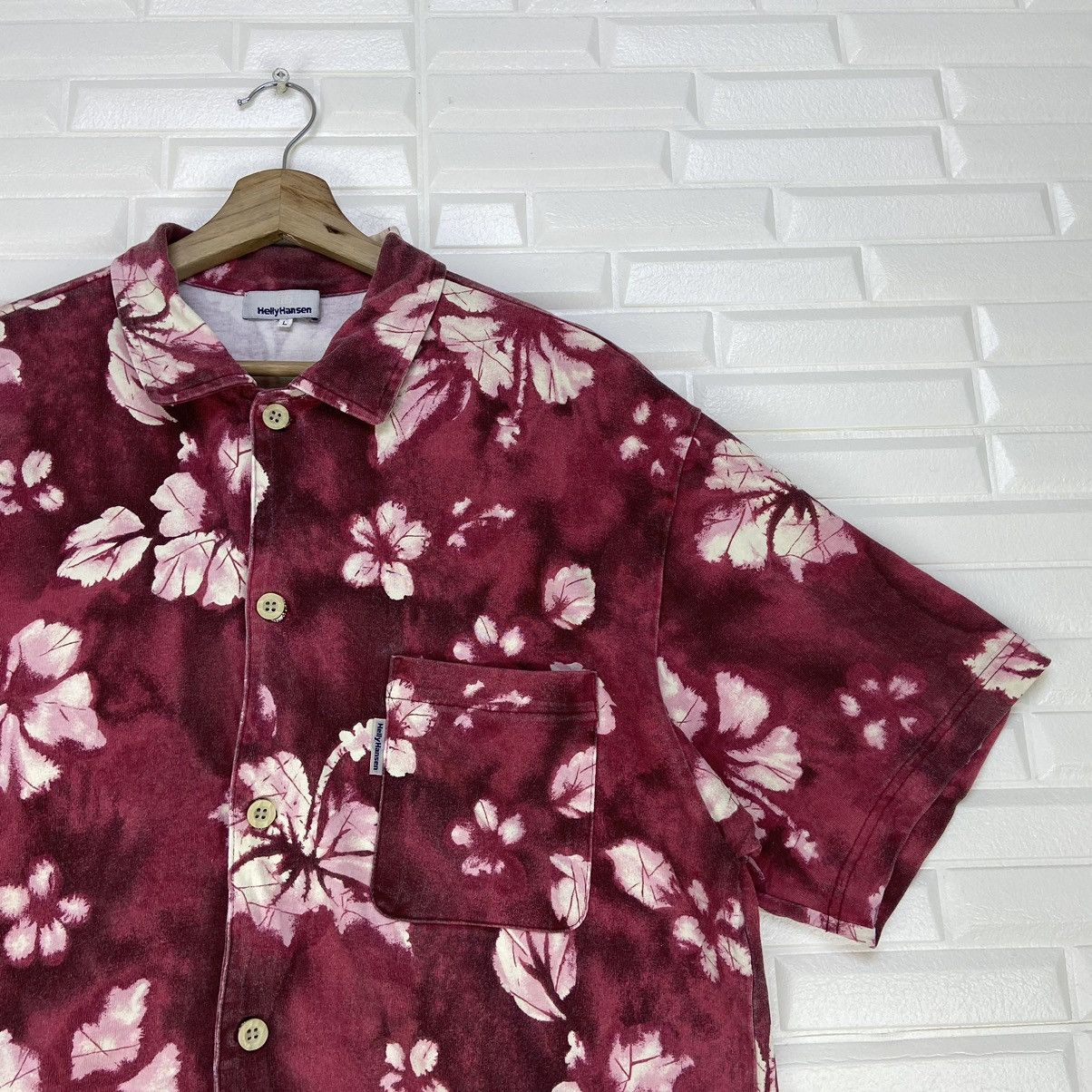Art Comes First × Helly Hansen Helly Hansen Hawaiian Hibiscus Full Print Shirt Button Down Size US M / EU 48-50 / 2 - 3 Thumbnail
