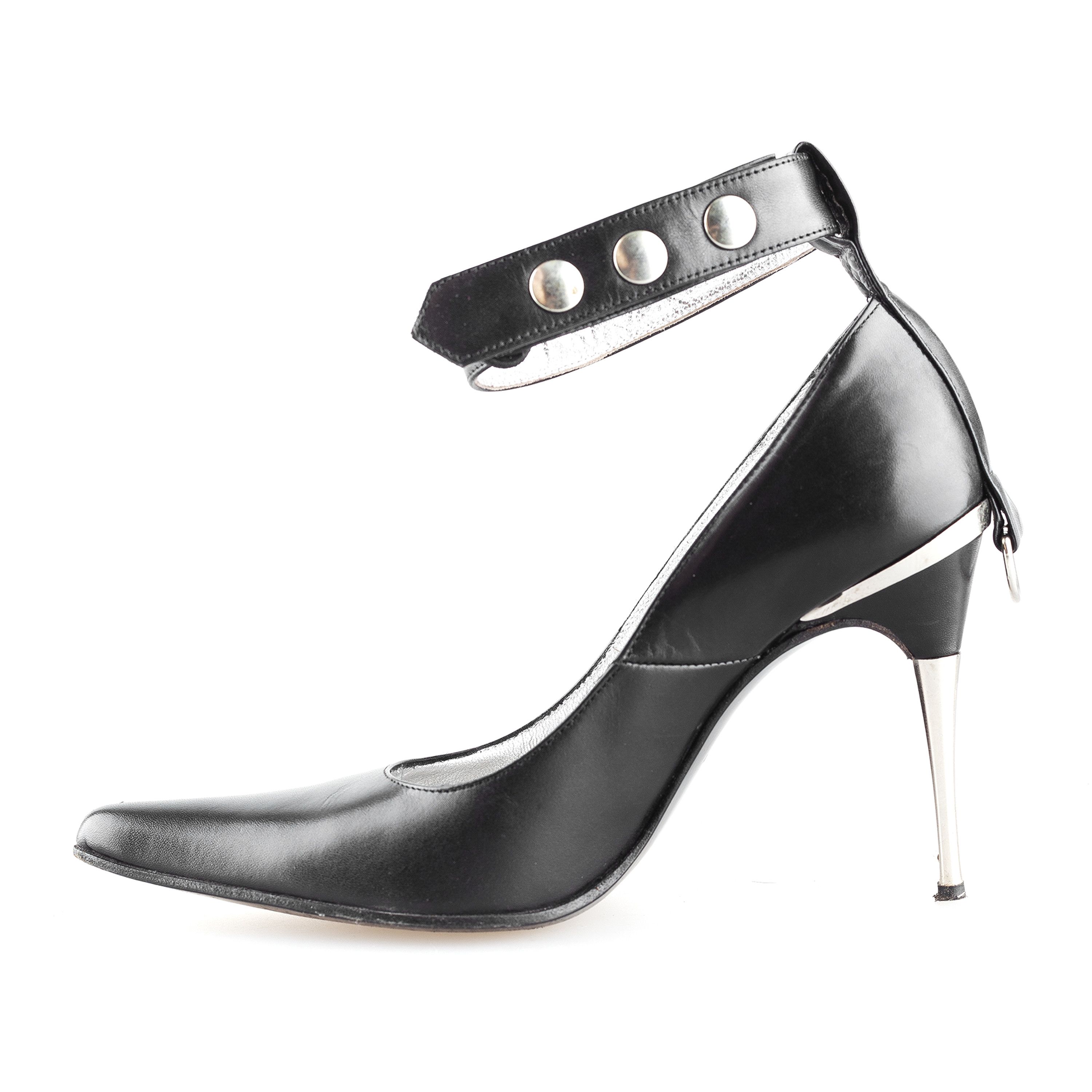 Dolce & Gabbana Dolce & Gabbana Vintage Pointed Toe Heels (36,5 IT/37,5 EU) Size US 6.5 / IT 36.5 - 1 Thumbnail