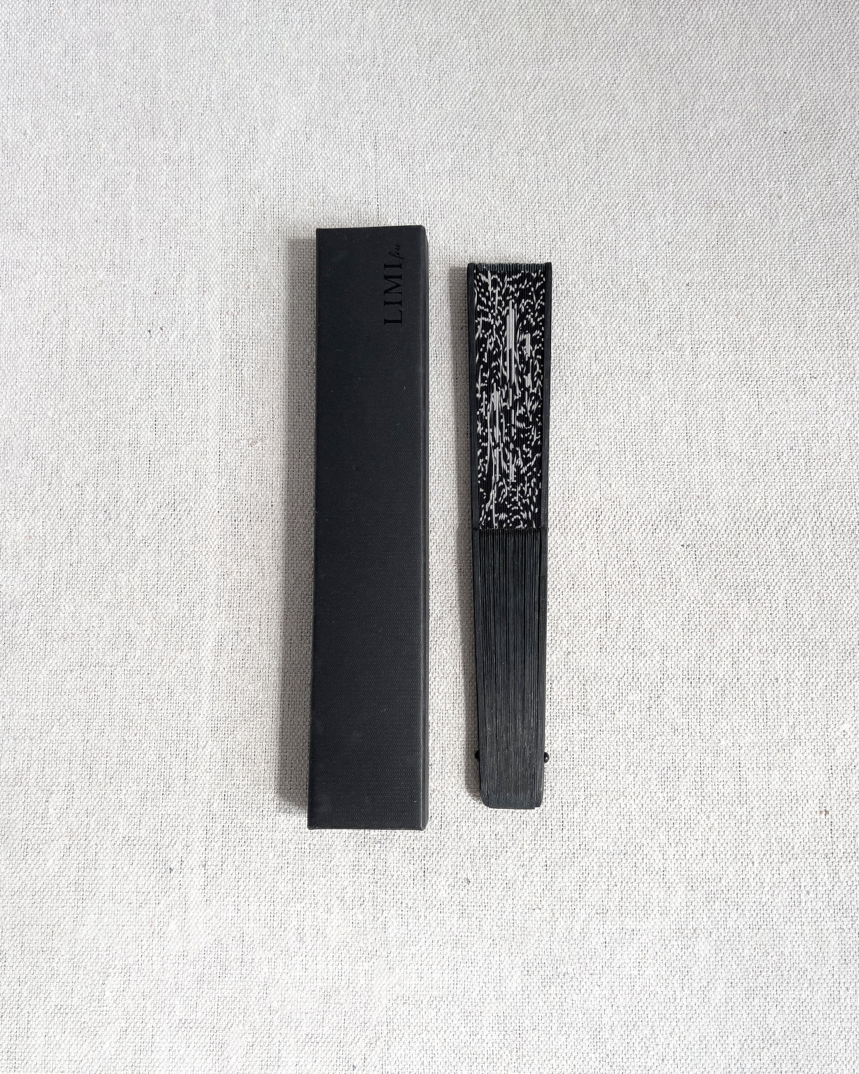 Limi Feu Skull Hand Fan Size ONE SIZE - 4 Thumbnail