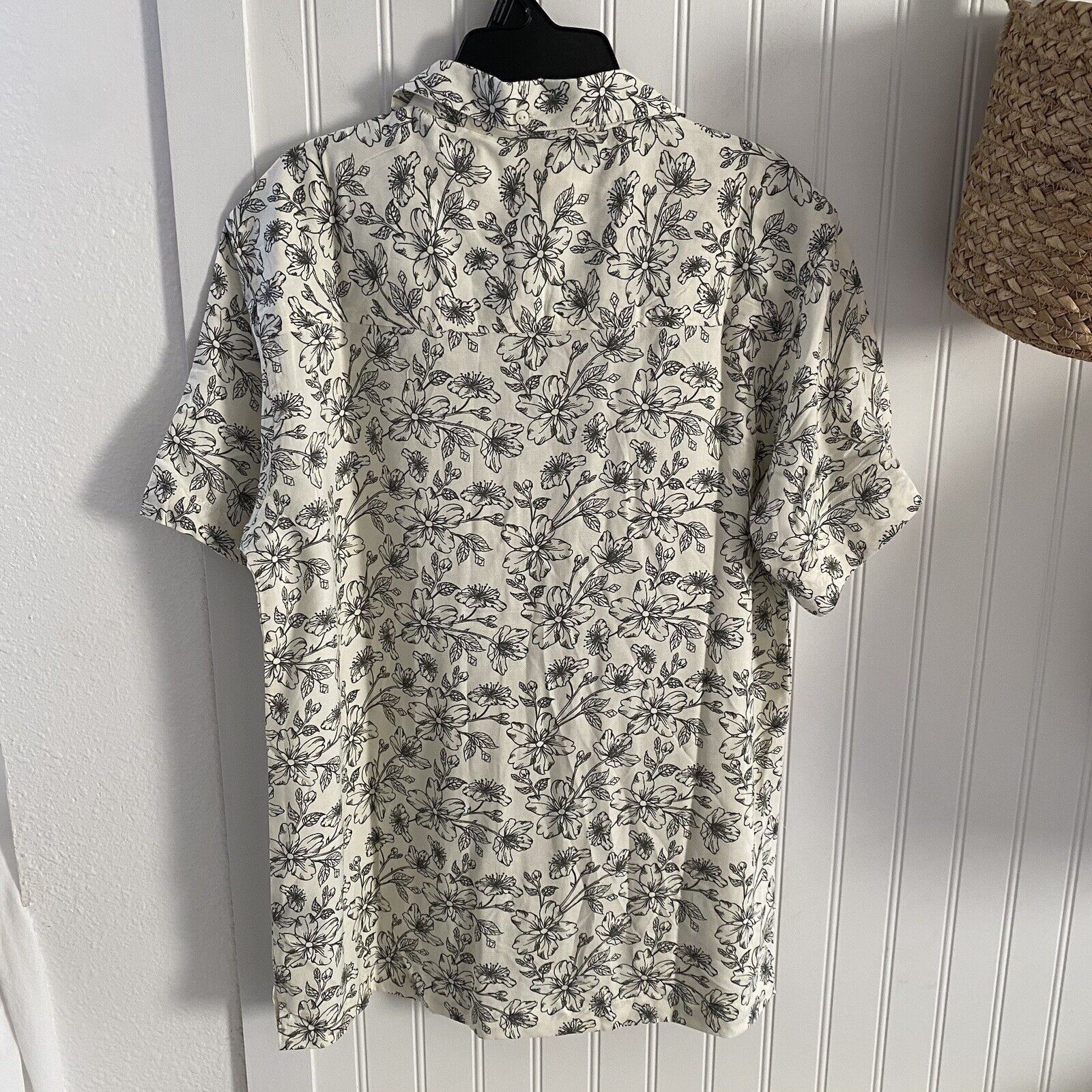 Ezekiel Ezekiel Mens Floral Print Button Down Camp Shirt Small NEW Size US S / EU 44-46 / 1 - 8 Thumbnail
