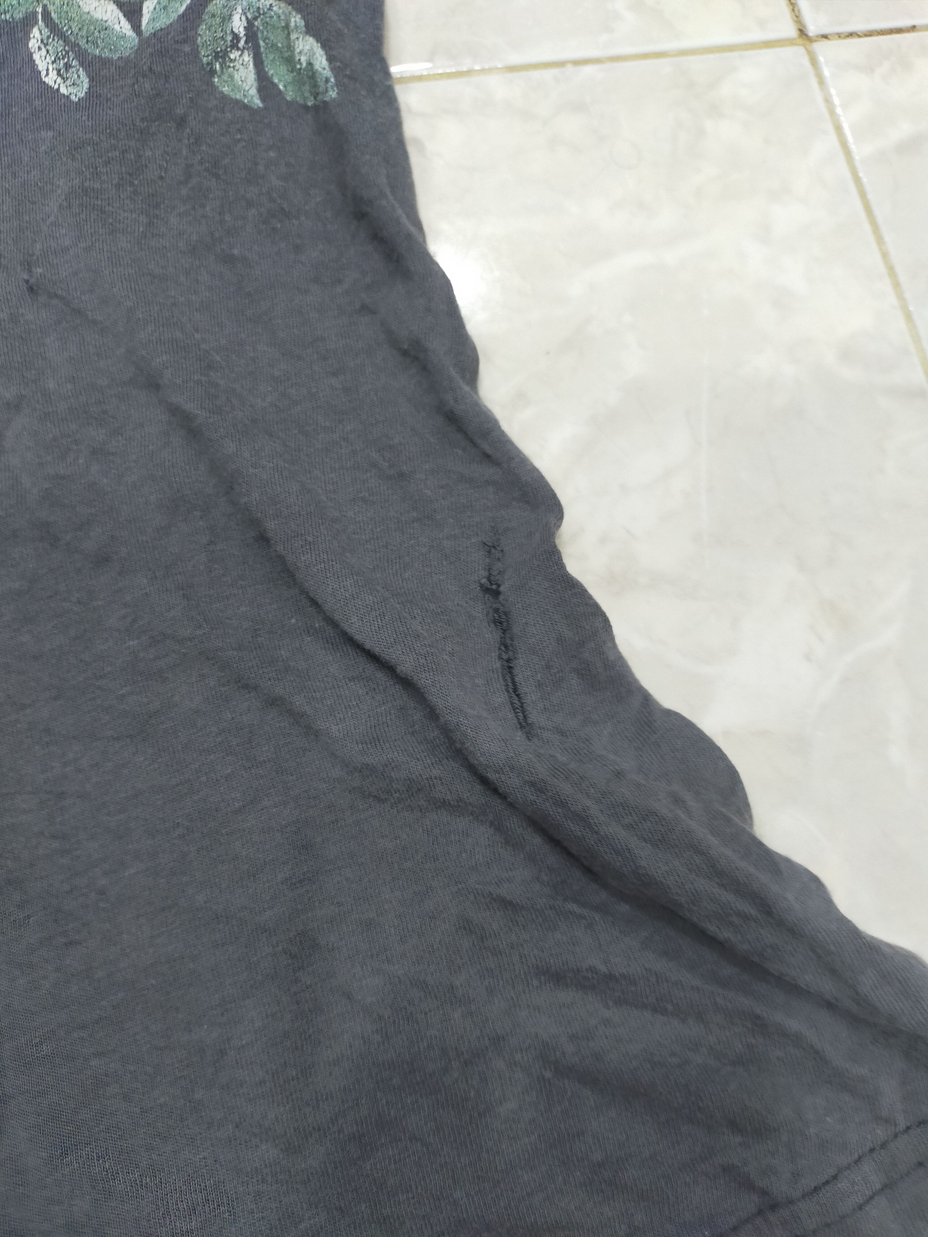 Designer × Vintage × Vivienne Westwood Vintage Vivienne Westwood Distressed Tee Size S / US 4 / IT 40 - 10 Thumbnail