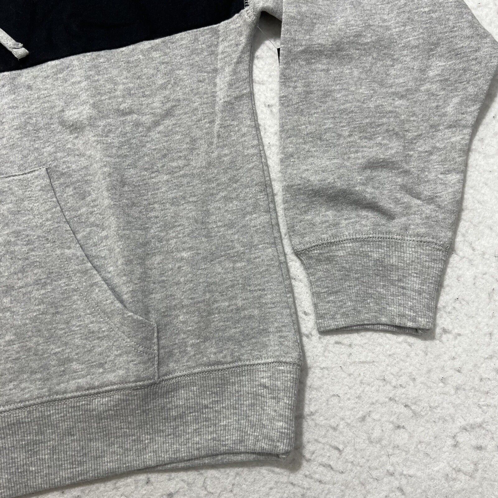 Nordstrom Abound Gray Black Pullover Long Sleeve Hoodie Sweatshirt Size S / US 4 / IT 40 - 5 Thumbnail