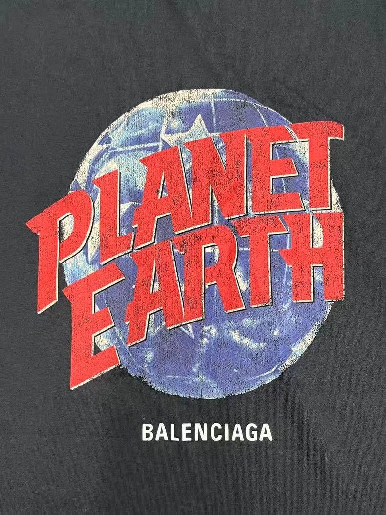Balenciaga Balenciaga Printed Pattern Round Neck Hole Short Sleeve T- Size US M / EU 48-50 / 2 - 3 Thumbnail