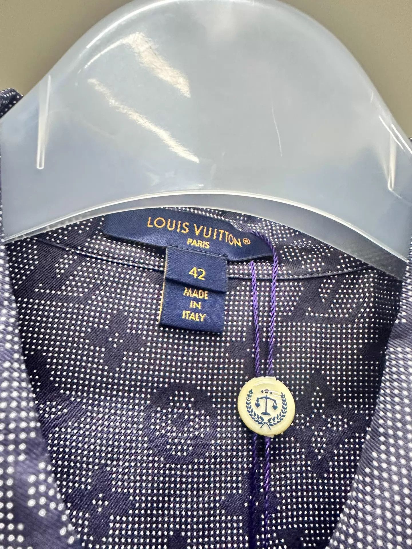Louis Vuitton Louis Vuitton Men‘s All-Over Print Shirt 42 Size US XL / EU 56 / 4 - 4 Thumbnail