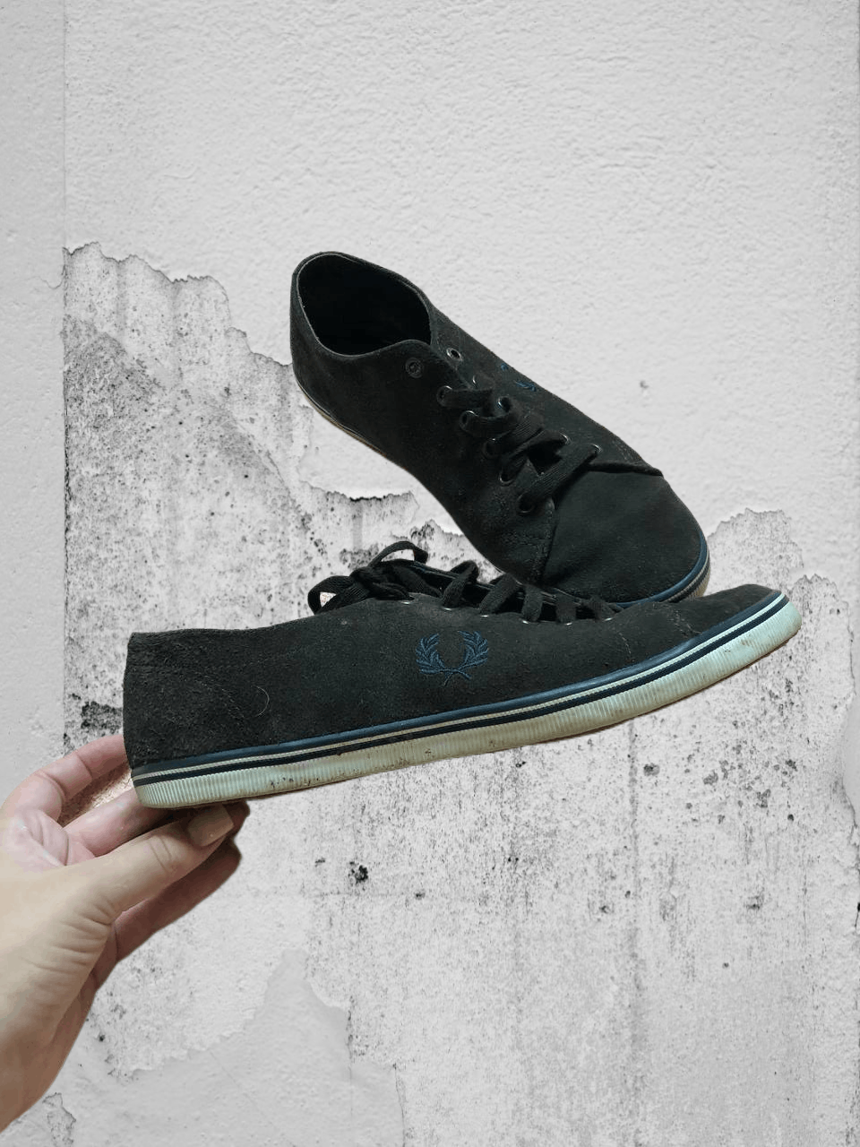 Fred Perry Low-Top Sneakers Vintage Fred Perry Streetwear Y2K Size US 8 / EU 41 - 1 Thumbnail