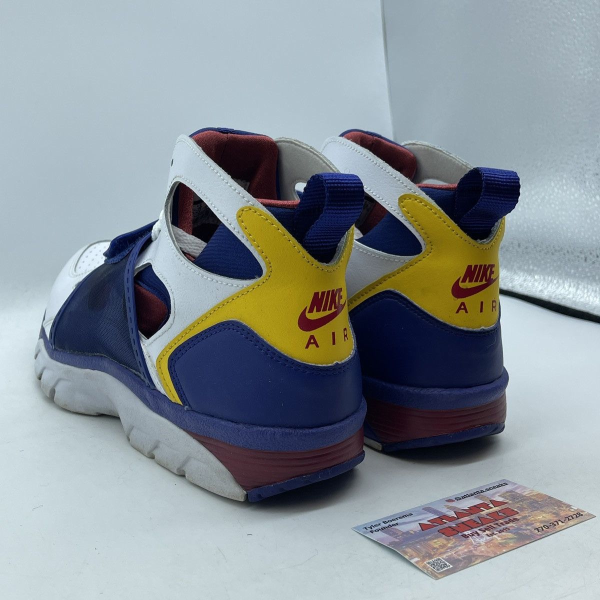 Nike Air trainer huarache OG Size US 10 / EU 43 - 4 Thumbnail