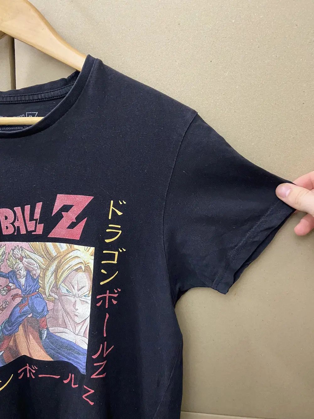 Anime RARE VINTAGE DRAGON BALL Z TEE T SHIRT ANIMA GOKU Y2K CARTOO Size US M / EU 48-50 / 2 - 8 Thumbnail