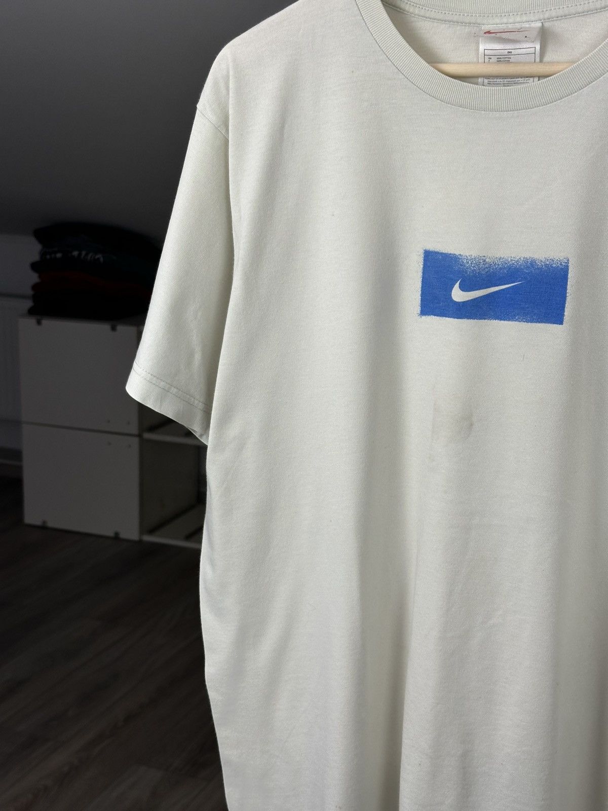 Nike Vintage Nike Y2K Box Logo Tee Size US L / EU 52-54 / 3 - 4 Thumbnail
