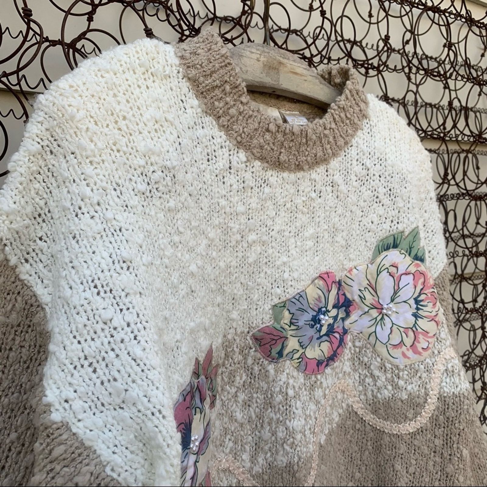 Vintage 80s 90s cottagecore oatmeal cream floral appliqué sweater M Size M / US 6-8 / IT 42-44 - 5 Thumbnail