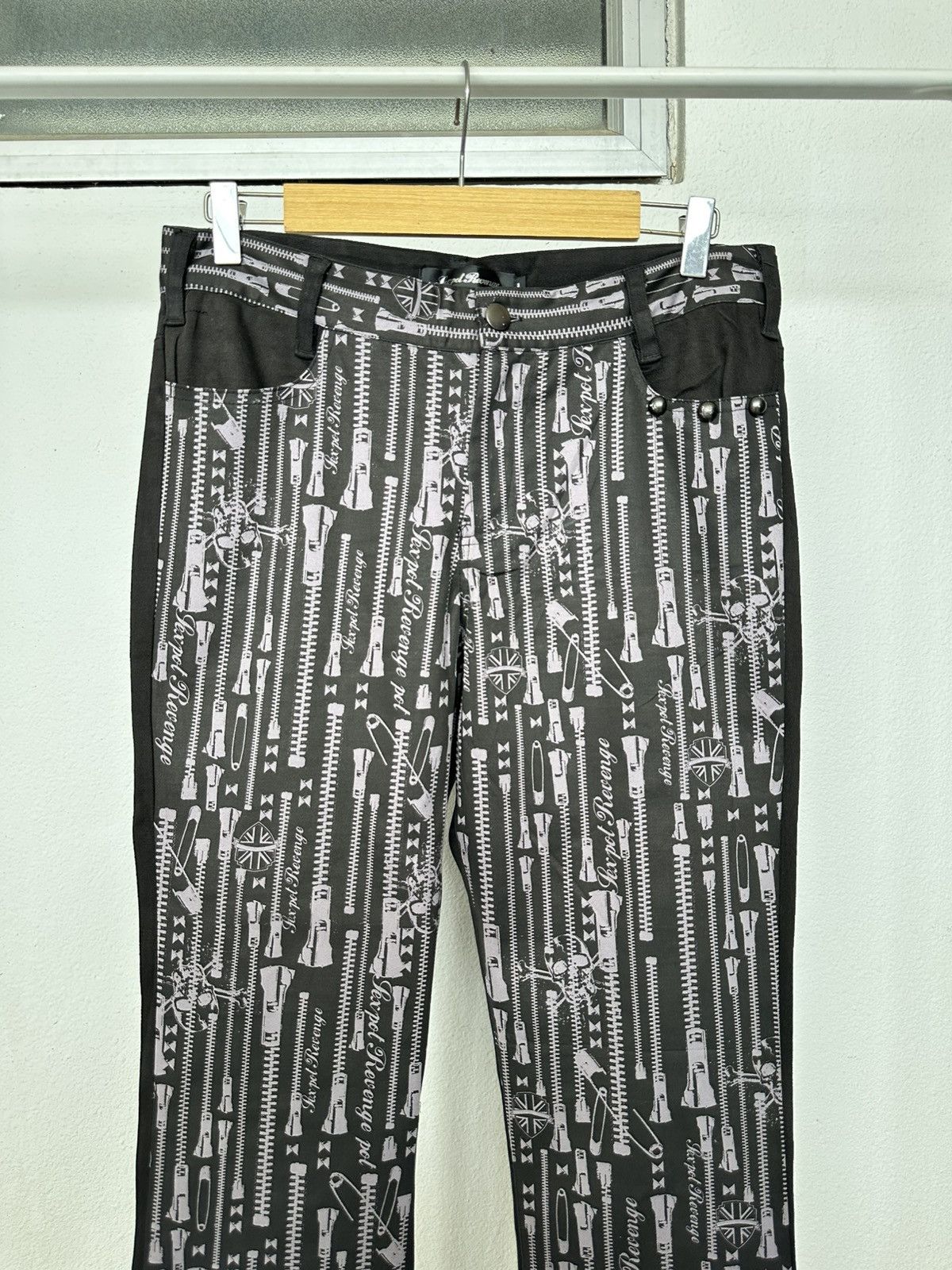 Sex Pot ReVeNGe 00's Sex Pot Revenge Harajuku punk anarchy pants Size US 31 - 18 Thumbnail