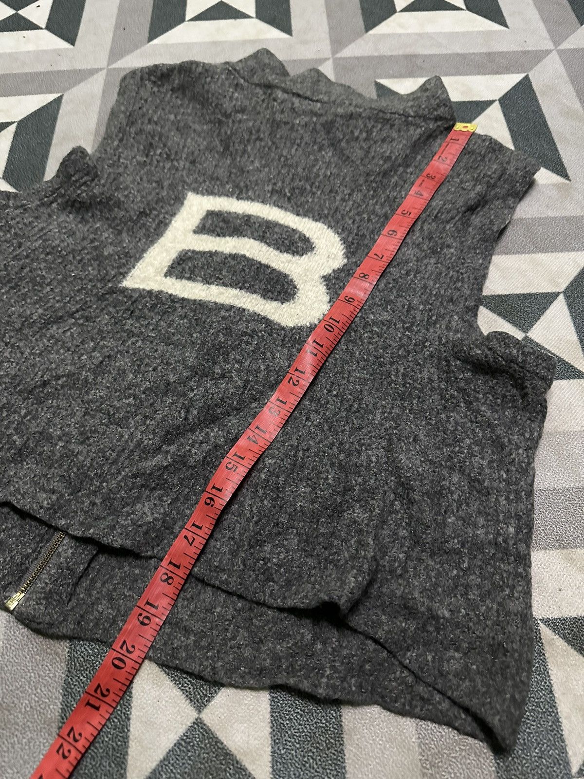 Balenciaga Balenciaga big logo knit vest jacket Size L / US 10 / IT 46 - 16 Thumbnail