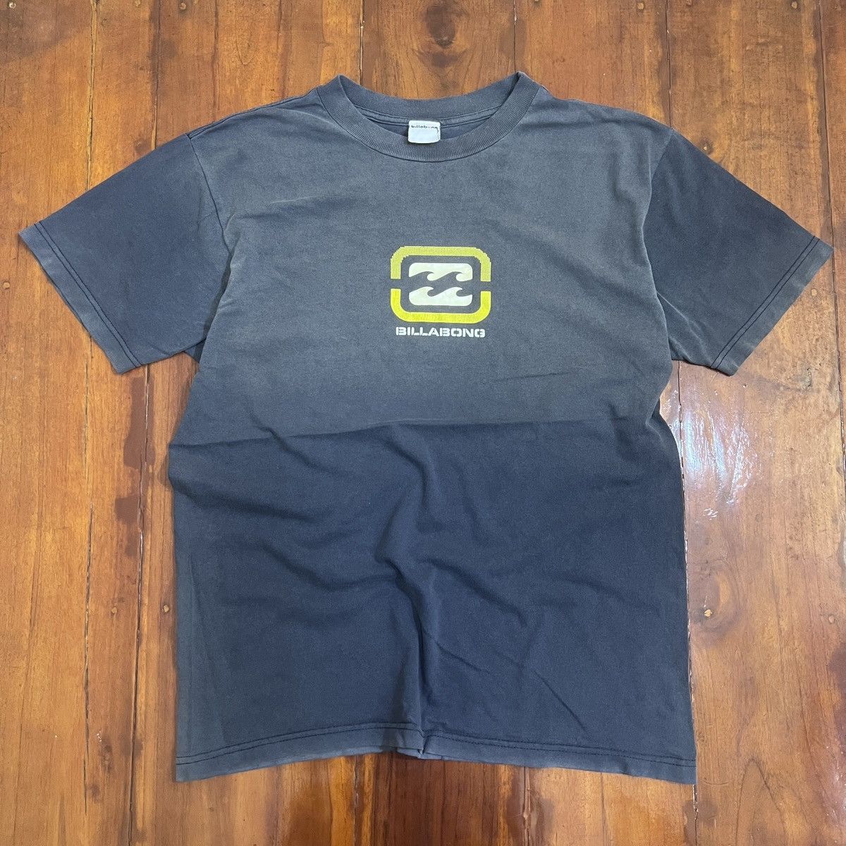 Billabong Vintage Surf Style Billabong Sun Faded Size US M / EU 48-50 / 2 - 1 Thumbnail