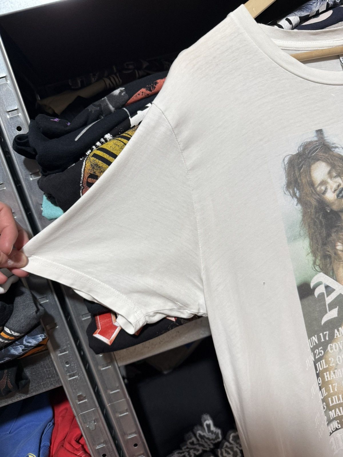 Rihanna Rihanna “ Anti World Tour 2016 “ Rap T-Shirt Y2K Hype Size US XL / EU 56 / 4 - 12 Thumbnail