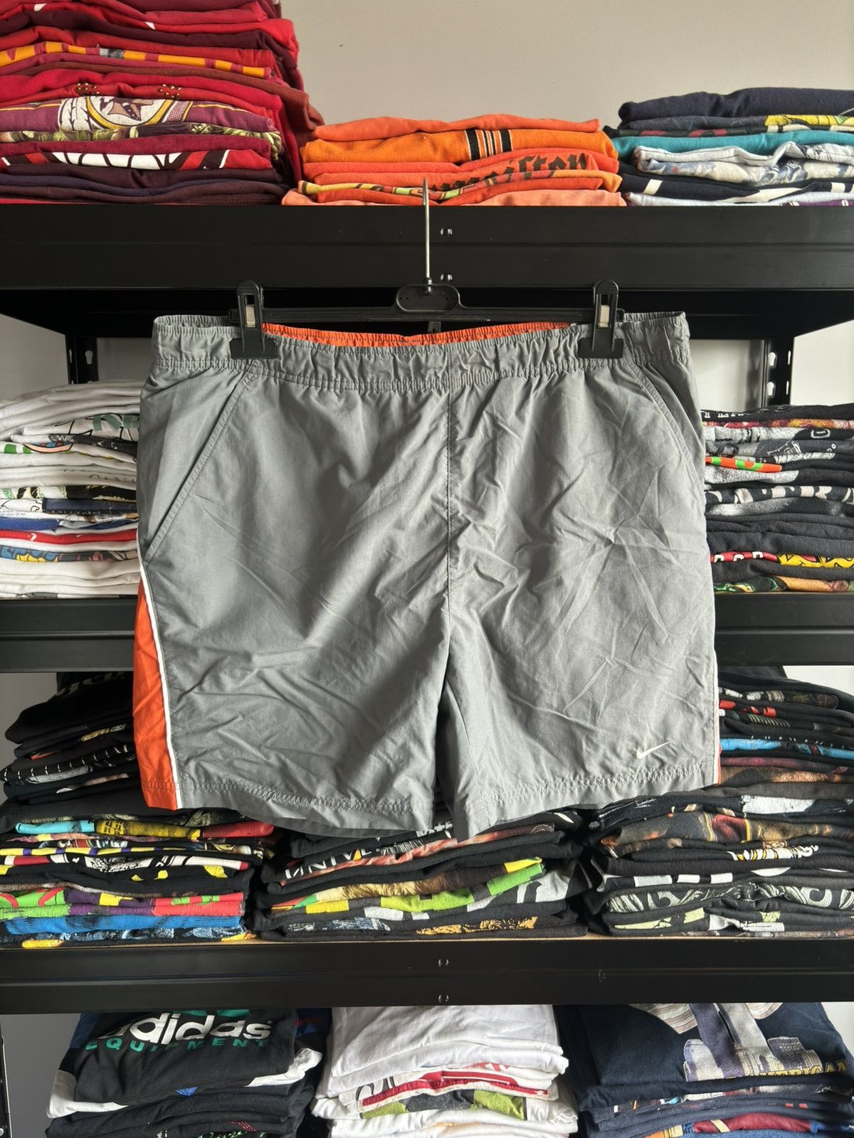 Nike Vintage Nike Shorts Baggy Style Rap Y2K 90s USA swoosh Size US 34 / EU 50 - 1 Thumbnail