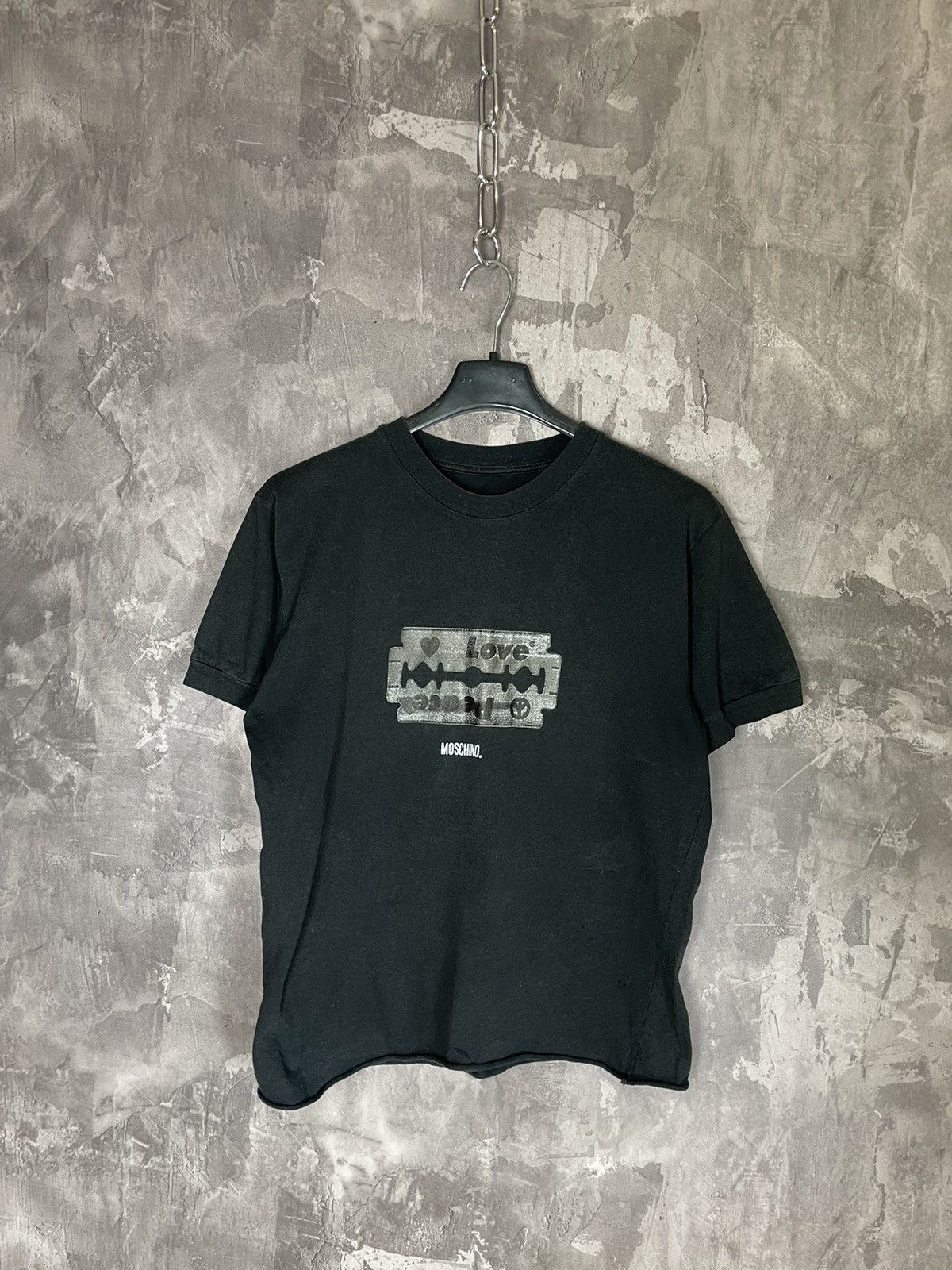 Moschino × Vintage Moschino Vintage 90s “Blade” Y2K T shirt Size L / US 10 / IT 46 - 1 Thumbnail