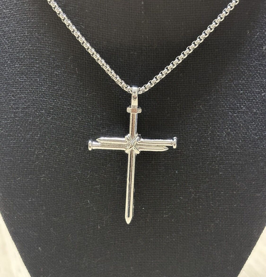 Jewelry Nail Cross Necklace Size ONE SIZE - 4 Thumbnail