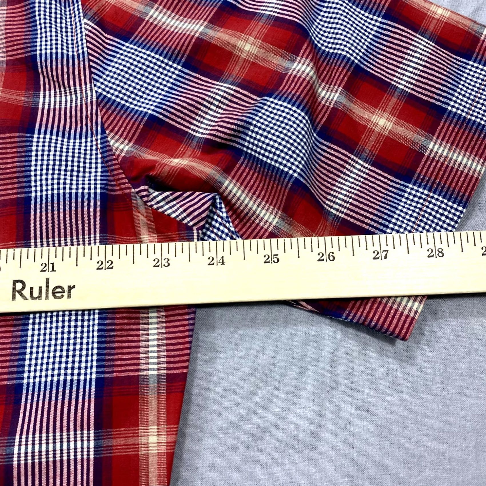 Pendleton Pendleton Wave Shirt Mens L Red Plaid Button Up Casual Outdoor 90s American USA Short Sleeve Collared Cotton Shirt Mens Size US L / EU 52-54 / 3 - 6 Thumbnail
