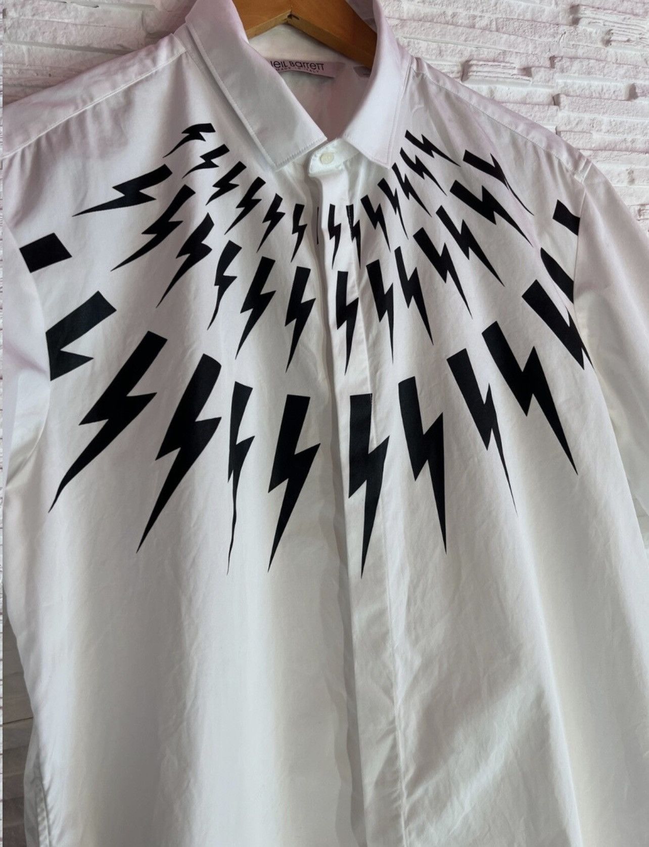 Neil Barrett Neil Barrett Lightning Logo Oversized Shirt – Size S Size US S / EU 44-46 / 1 - 5 Thumbnail