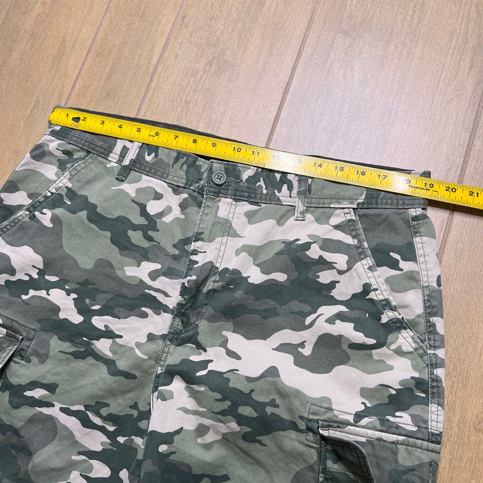 Vintage Levi Strauss Shorts Mens Sz 38 Green Camouflage Cargo Y2K Size US 38 / EU 54 - 8 Thumbnail