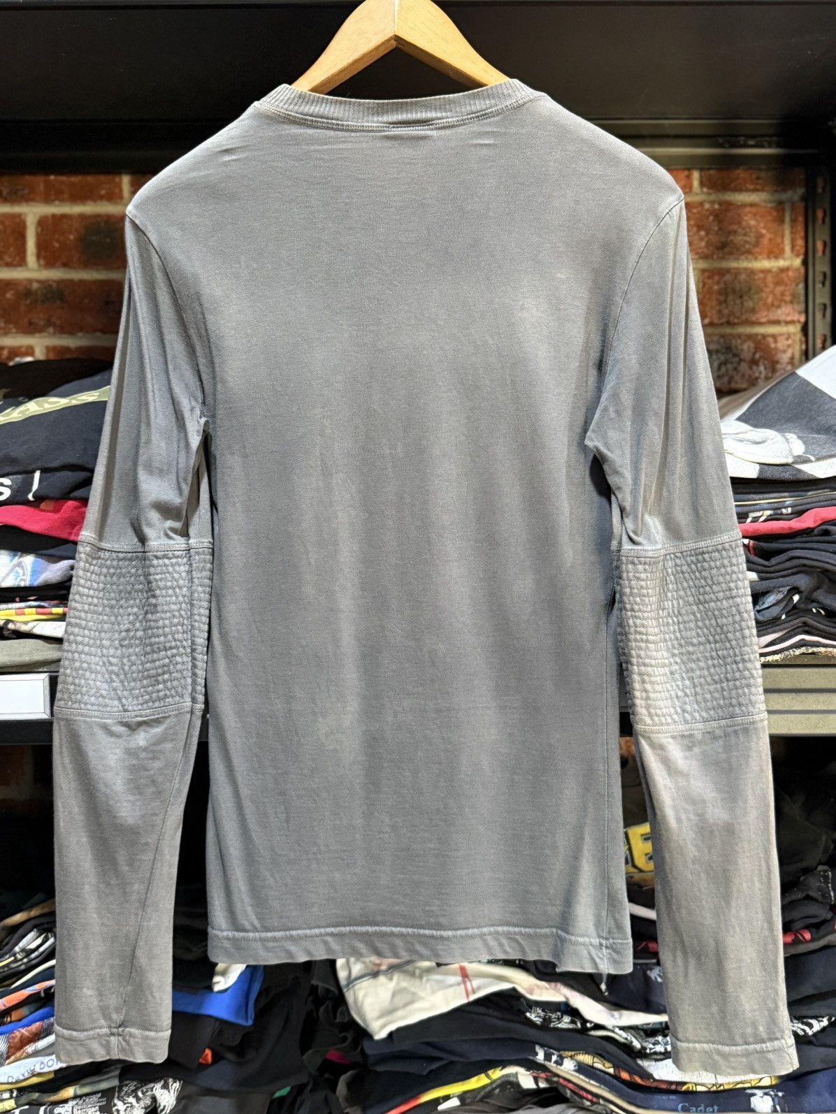 Dolce & Gabbana Vintage D & G Simple Superlative Deluxe Sun Faded LS Tee Size US S / EU 44-46 / 1 - 13 Thumbnail