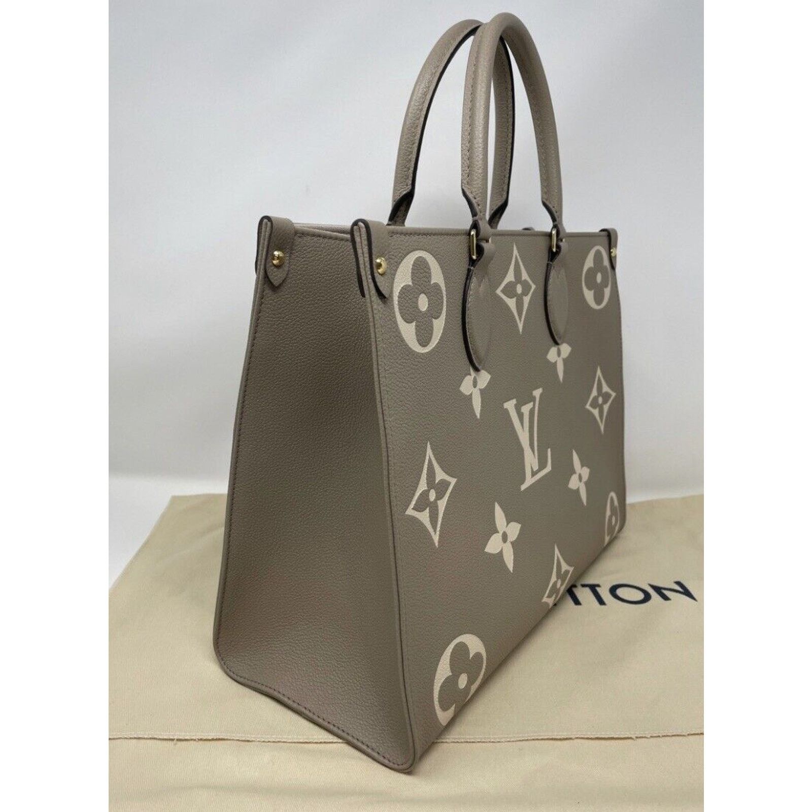 Louis Vuitton Louis Vuitton OnTheGo Tote MM Turtle Dove Brand New Rare! Size ONE SIZE - 4 Thumbnail