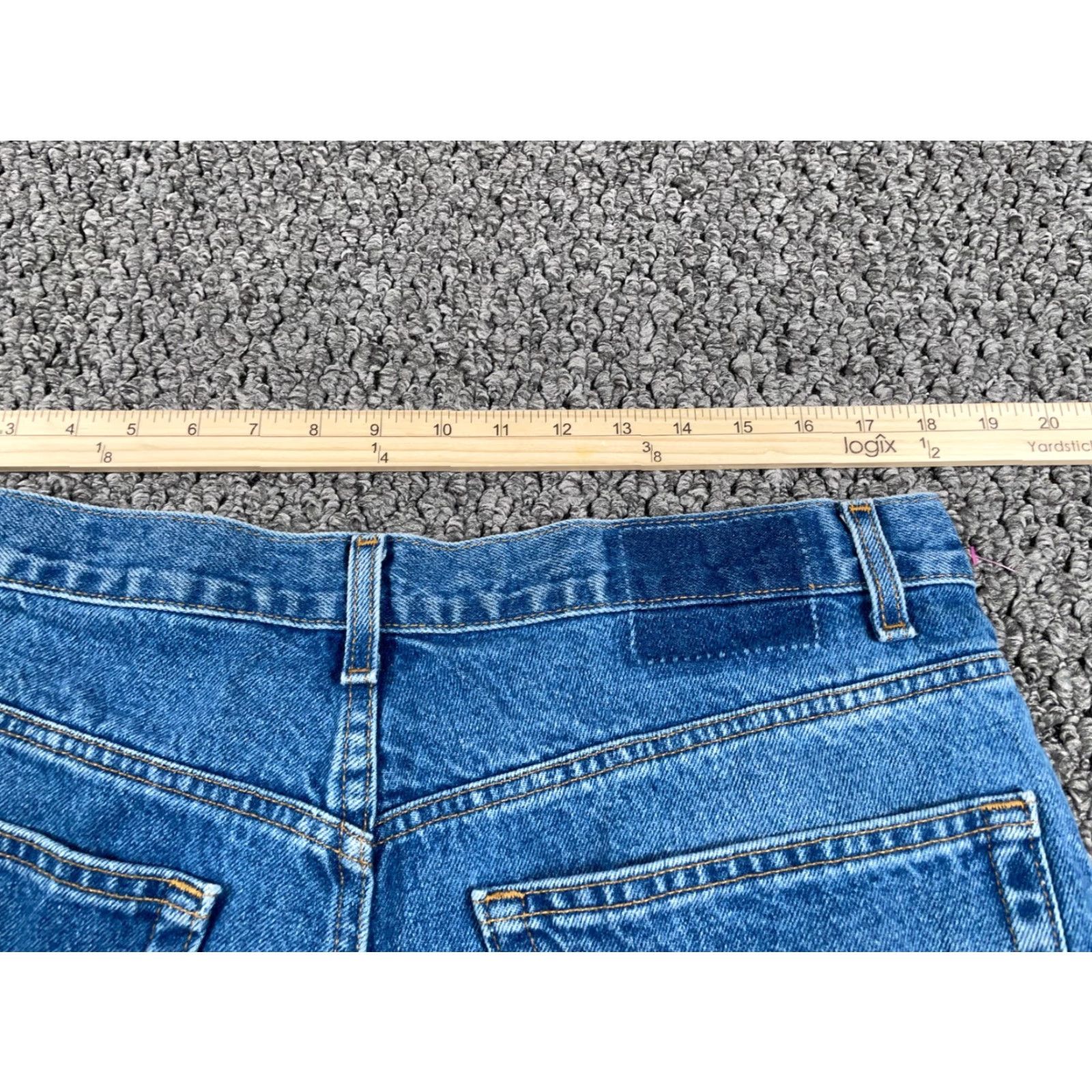 Levi's VINTAGE Levi's 550 Jeans Mens 550 Relaxed Fit 36 x 31.5 Blue Denim Tapered 90s Grunge Retro Hipster Classic X Size US 38 / EU 54 - 5 Thumbnail