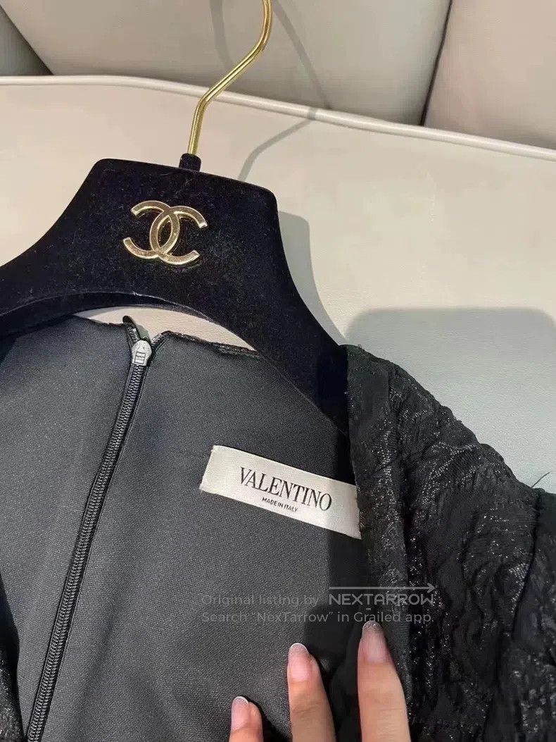 Valentino Valentino dress Size XS / US 0-2 / IT 36-38 - 4 Thumbnail