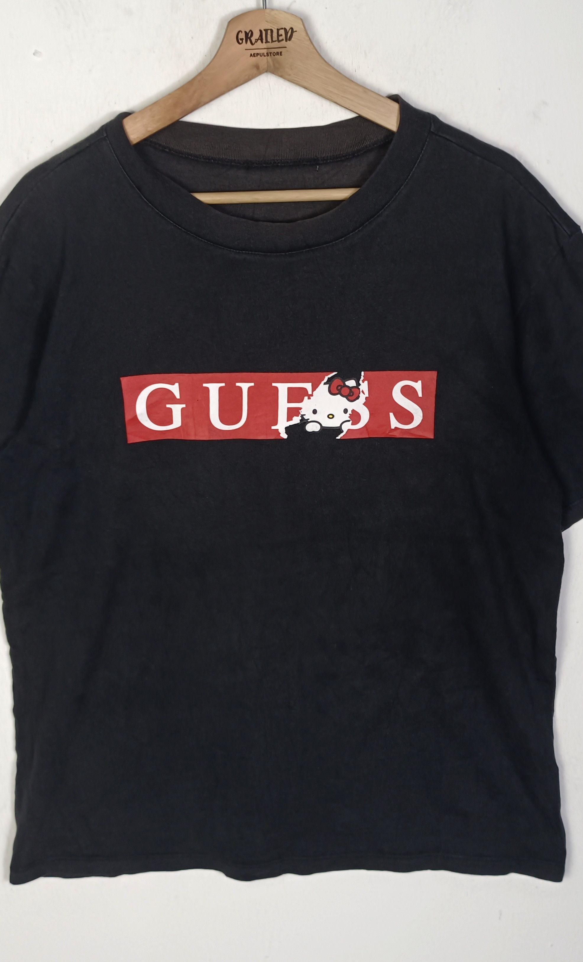 Guess Japanese Collabrate Hello Kitty Short Sleeve Shirt